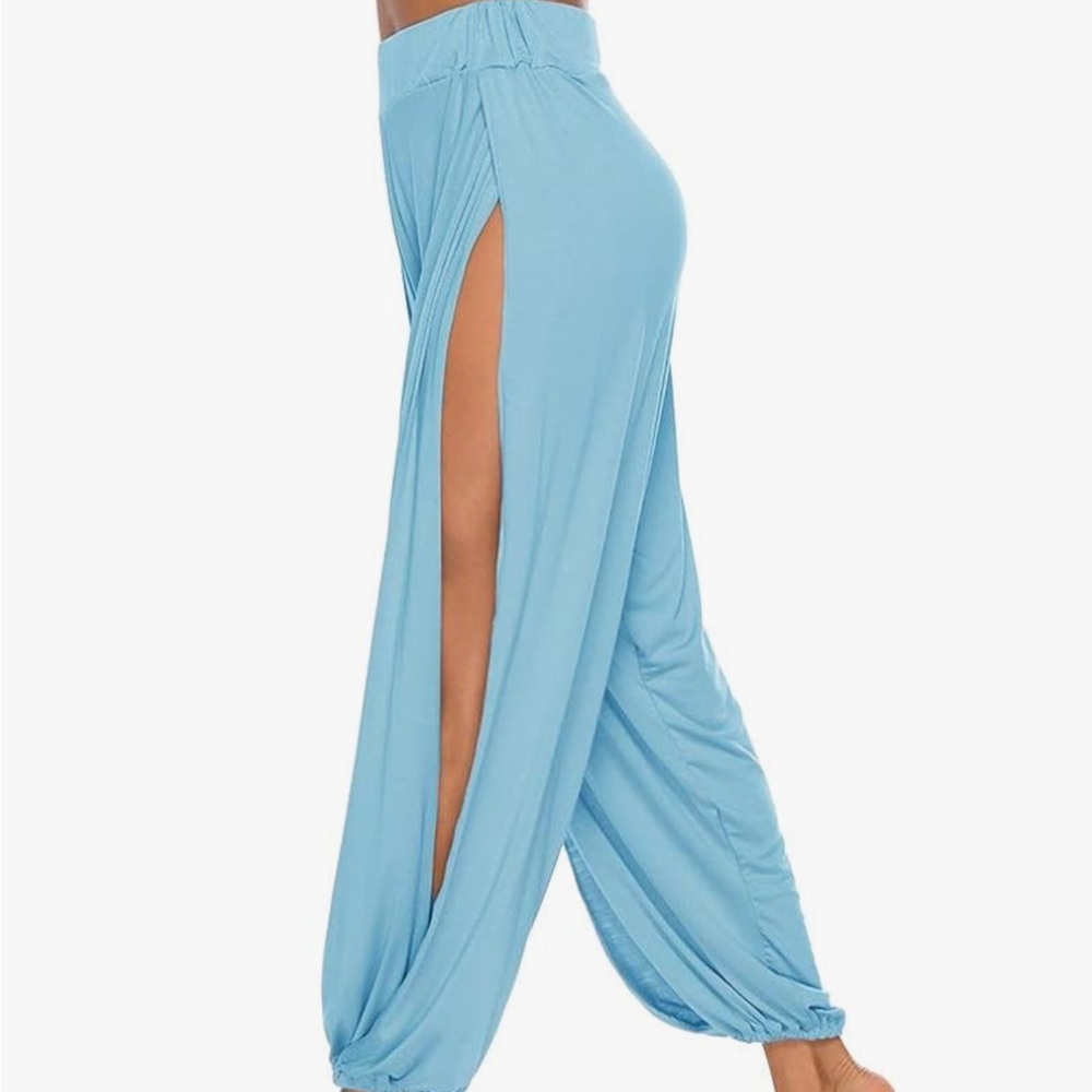 Stylish Blue High-Slit Yoga Pants